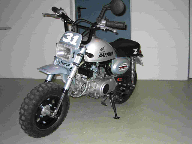 Monkey silber von Marcus B-2 Monkey silber von Marcus B-2